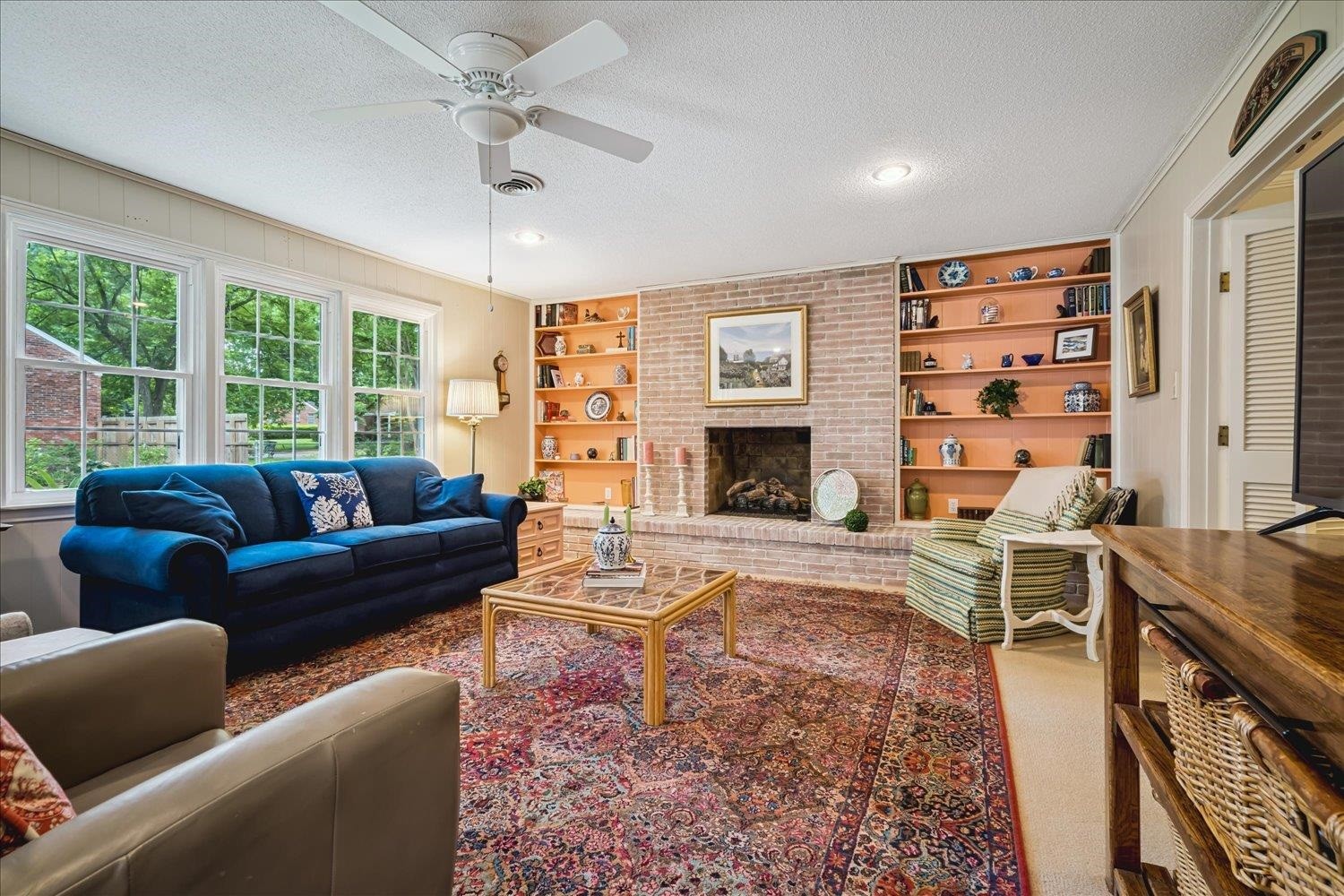 4927 Dee Road Memphis, TN 38117 - Photo 3 of 30 Gallery Image 3