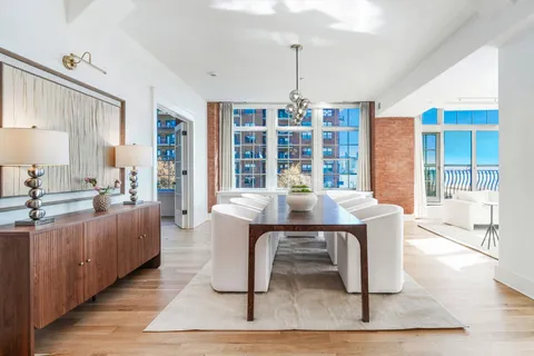 $2,675,000 | 174 Washington Street, Unit 2L, Jersey City, NJ 07302