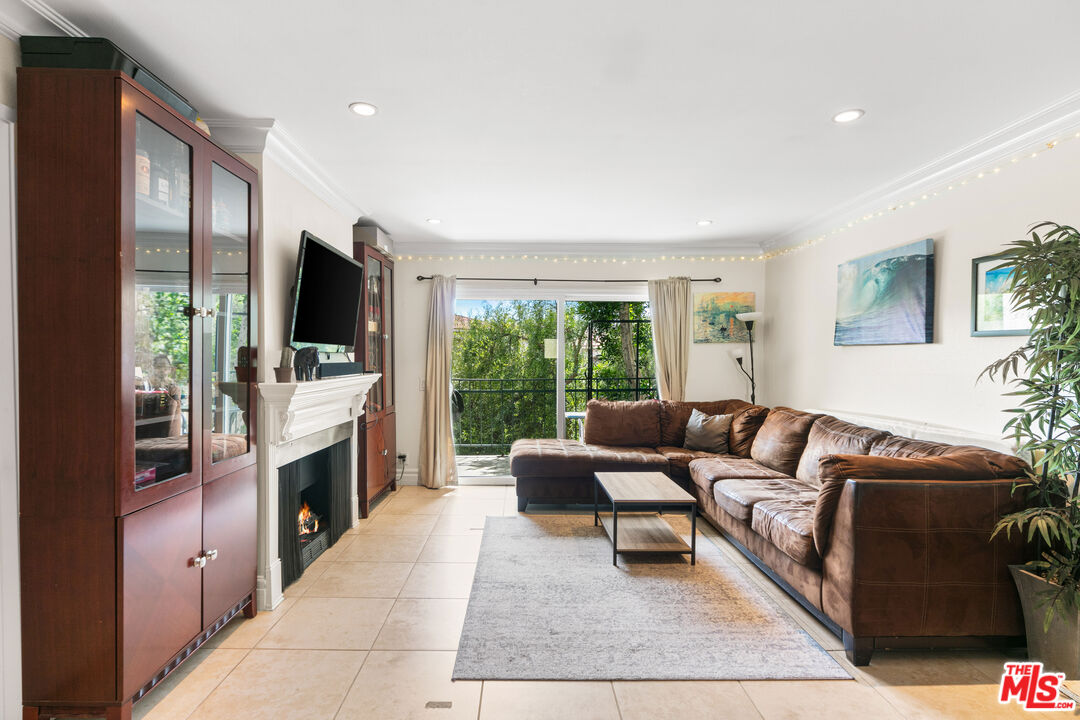 6481 Kanan Dume Road Malibu, CA 90265 - Photo 2 of 27