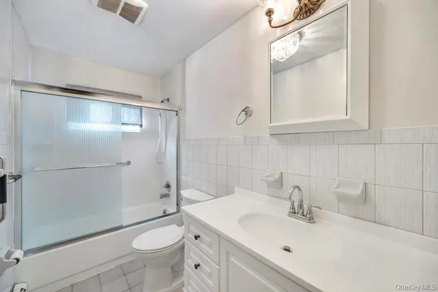 $579,999 | 2 Martin Street, Coram, NY 11727