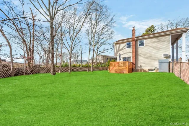 $579,999 | 2 Martin Street, Coram, NY 11727