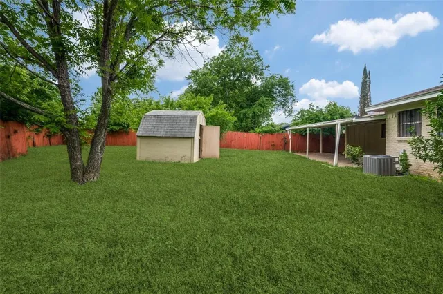 $238,000 | 618 Cleardale Drive, Dallas, TX 75232