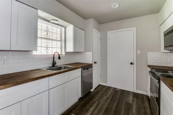 $229,000 | 618 Cleardale Drive, Dallas, TX 75232
