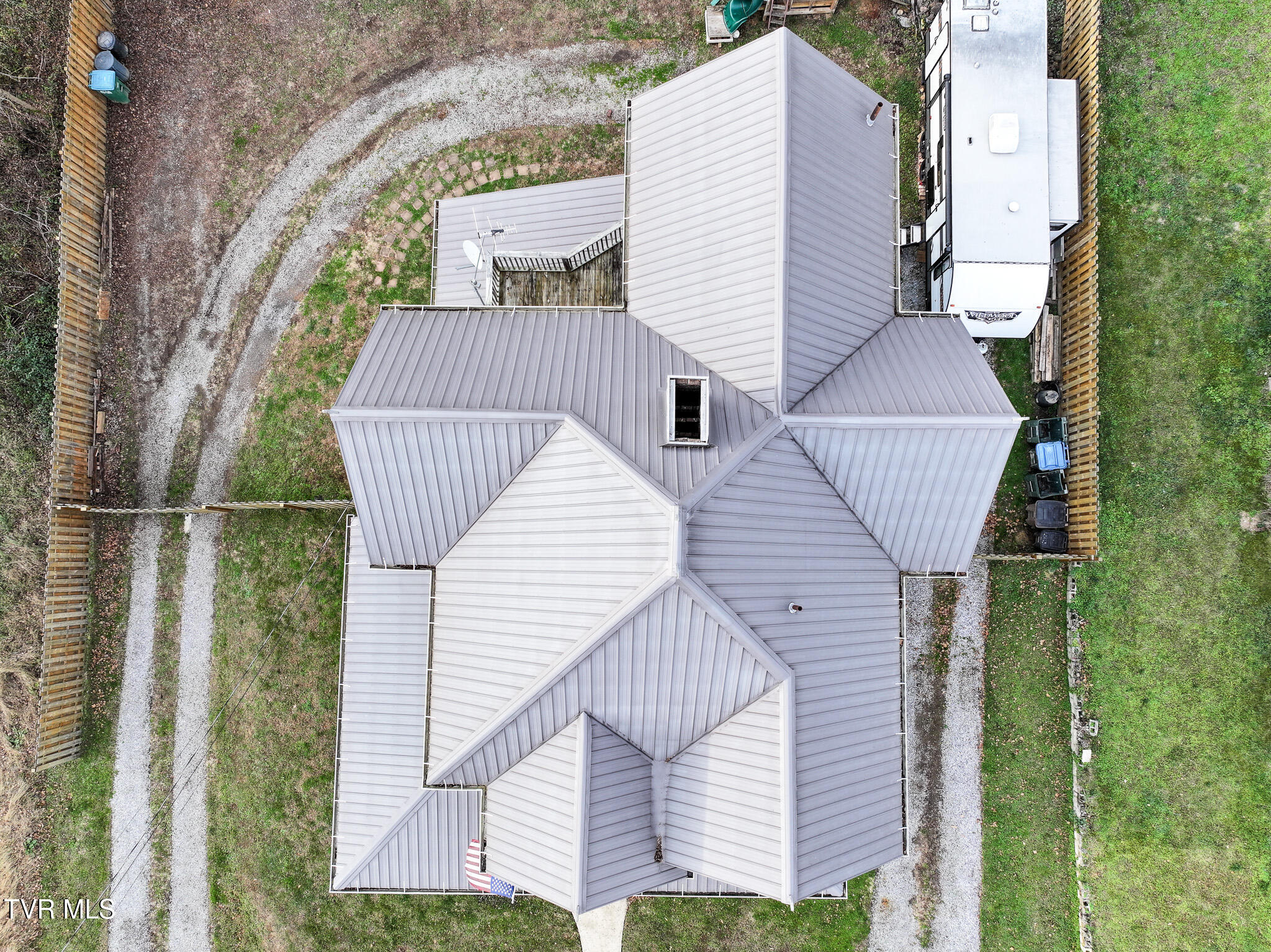 220 Unaka Street Greeneville, TN 37743 - Photo 11 of 56 Roof