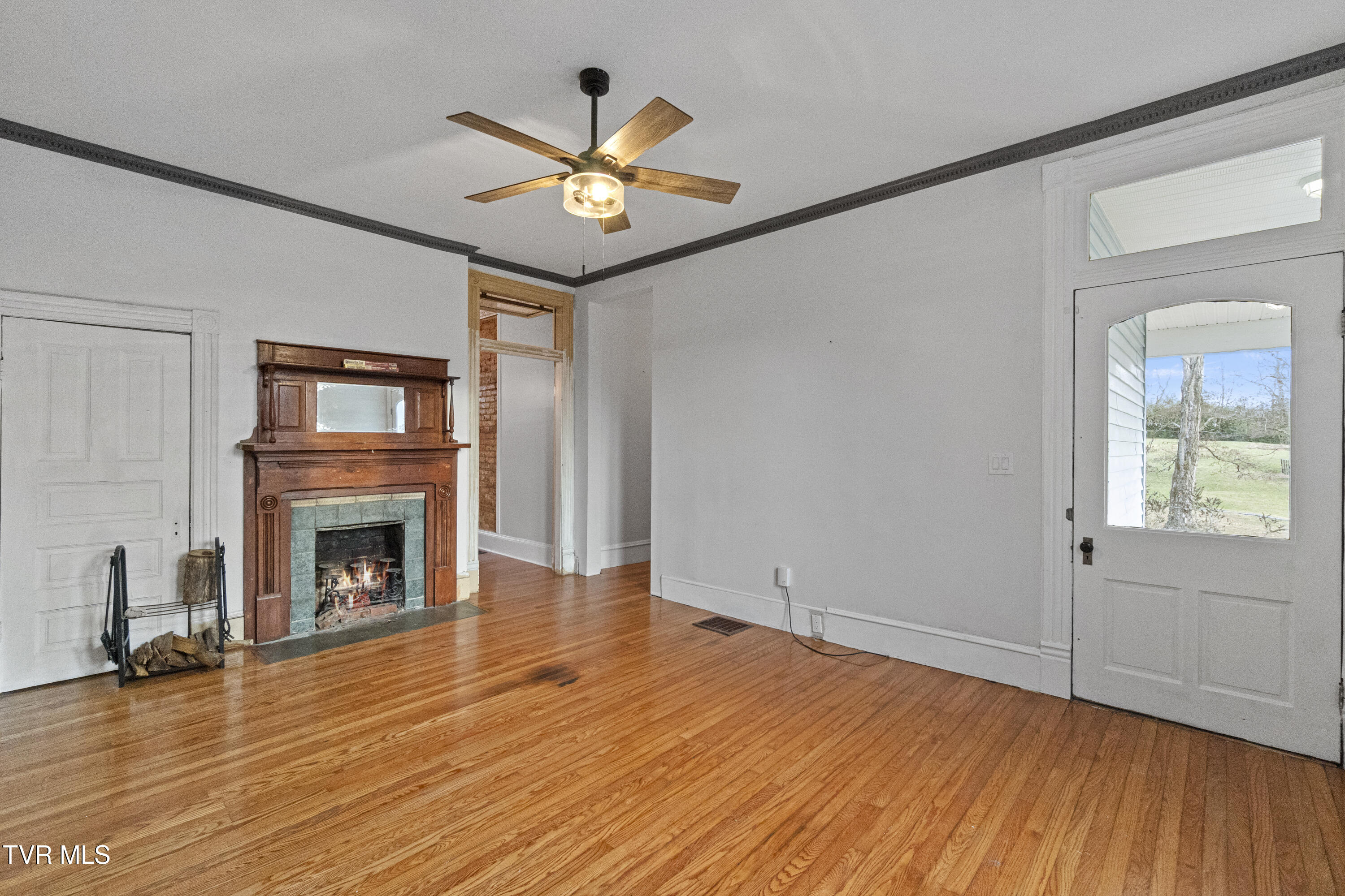 220 Unaka Street Greeneville, TN 37743 - Photo 20 of 56 Family room
