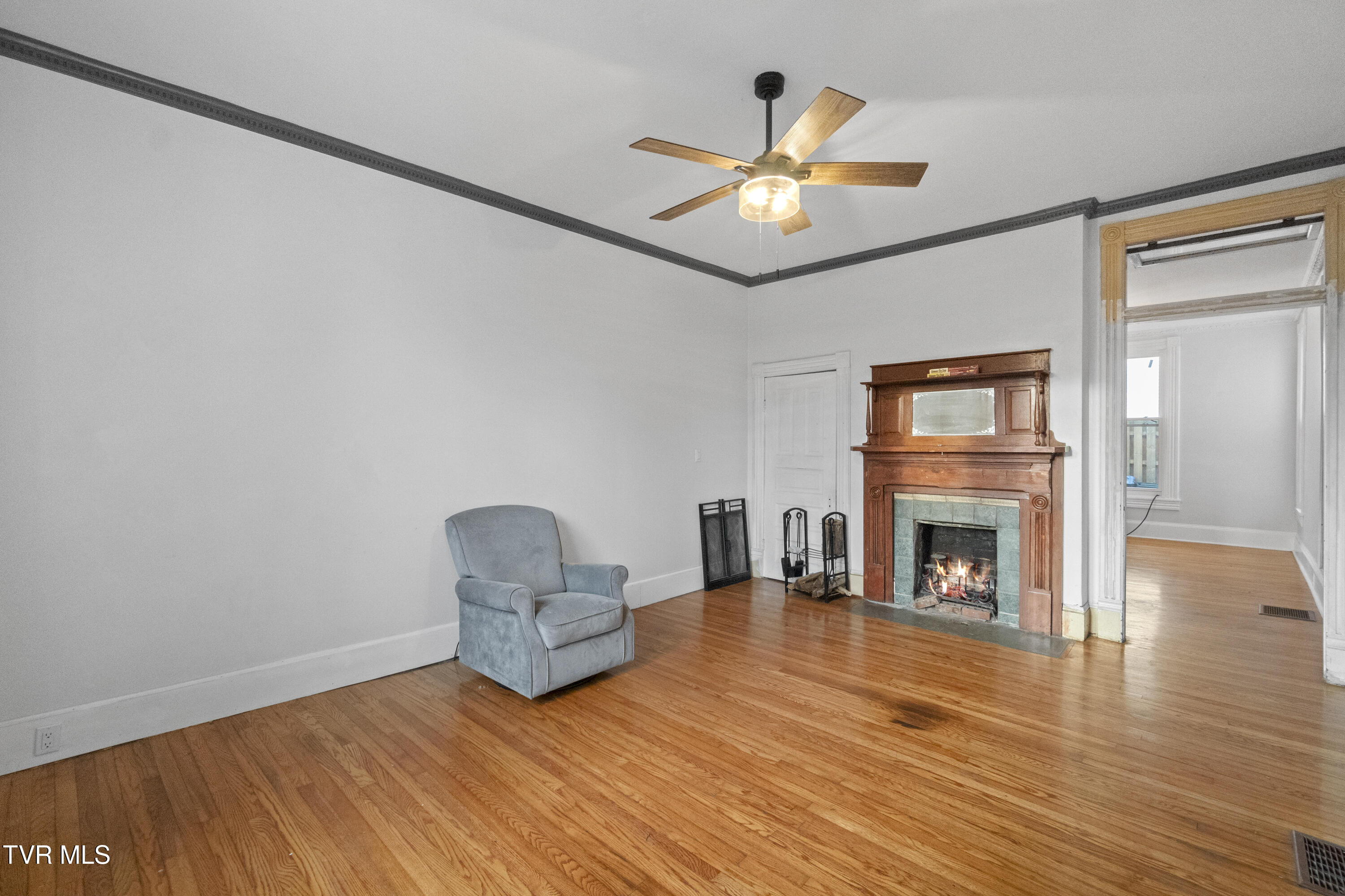 220 Unaka Street Greeneville, TN 37743 - Photo 23 of 56 Family room