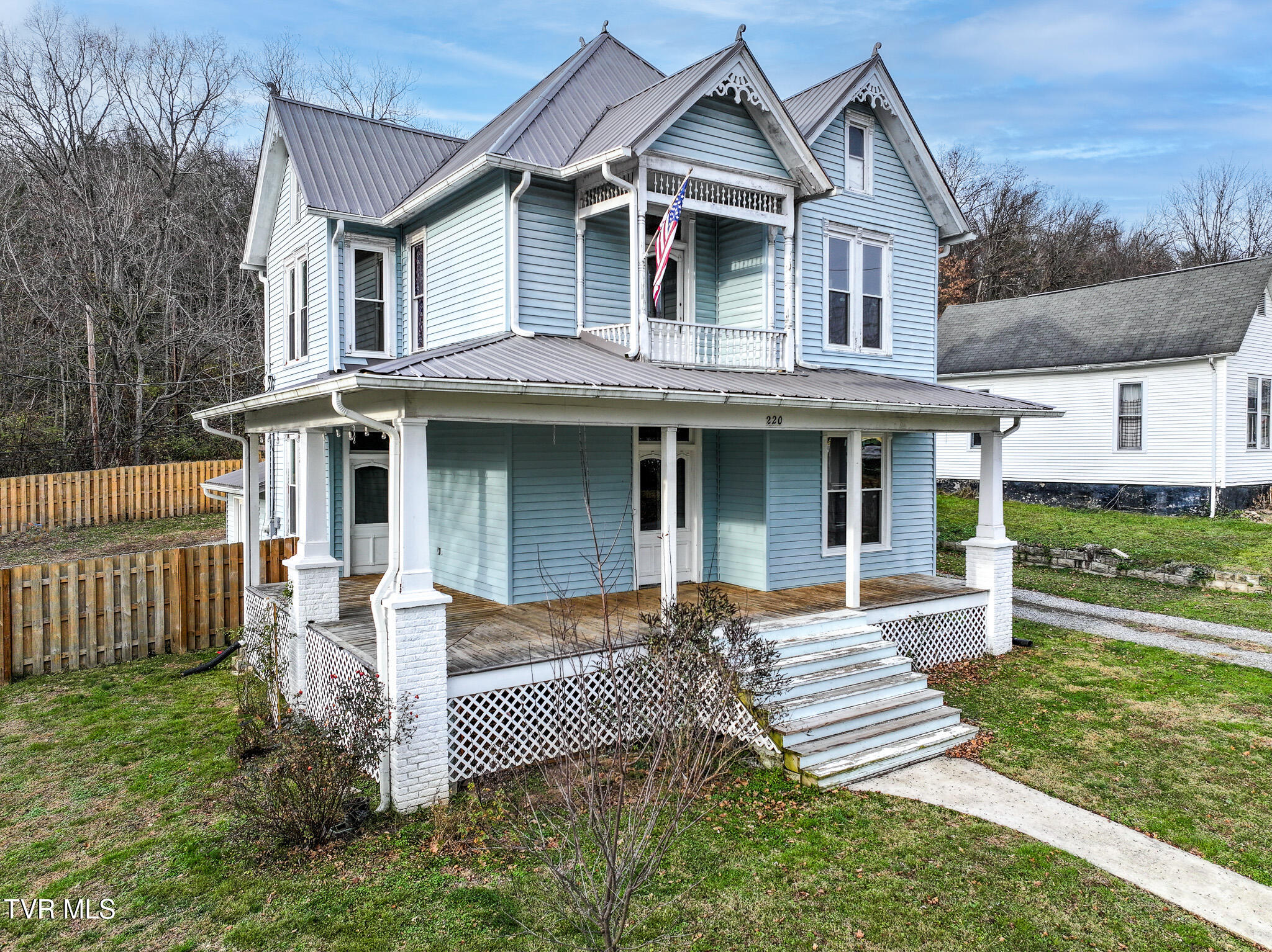 220 Unaka Street Greeneville, TN 37743 - Photo 3 of 56 Front View