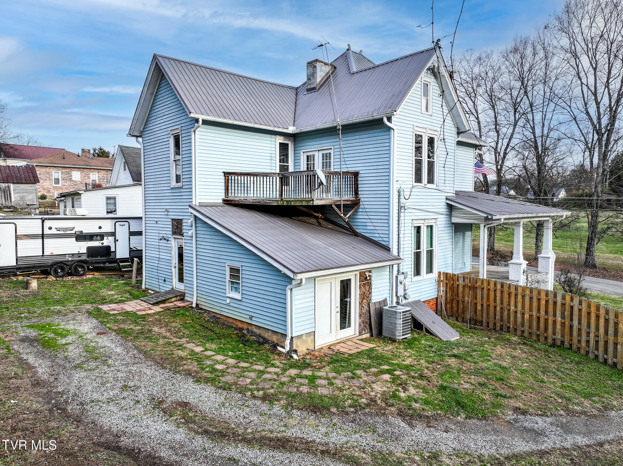 220 Unaka Street Greeneville, TN 37743 - Photo 8 of 56 Back View