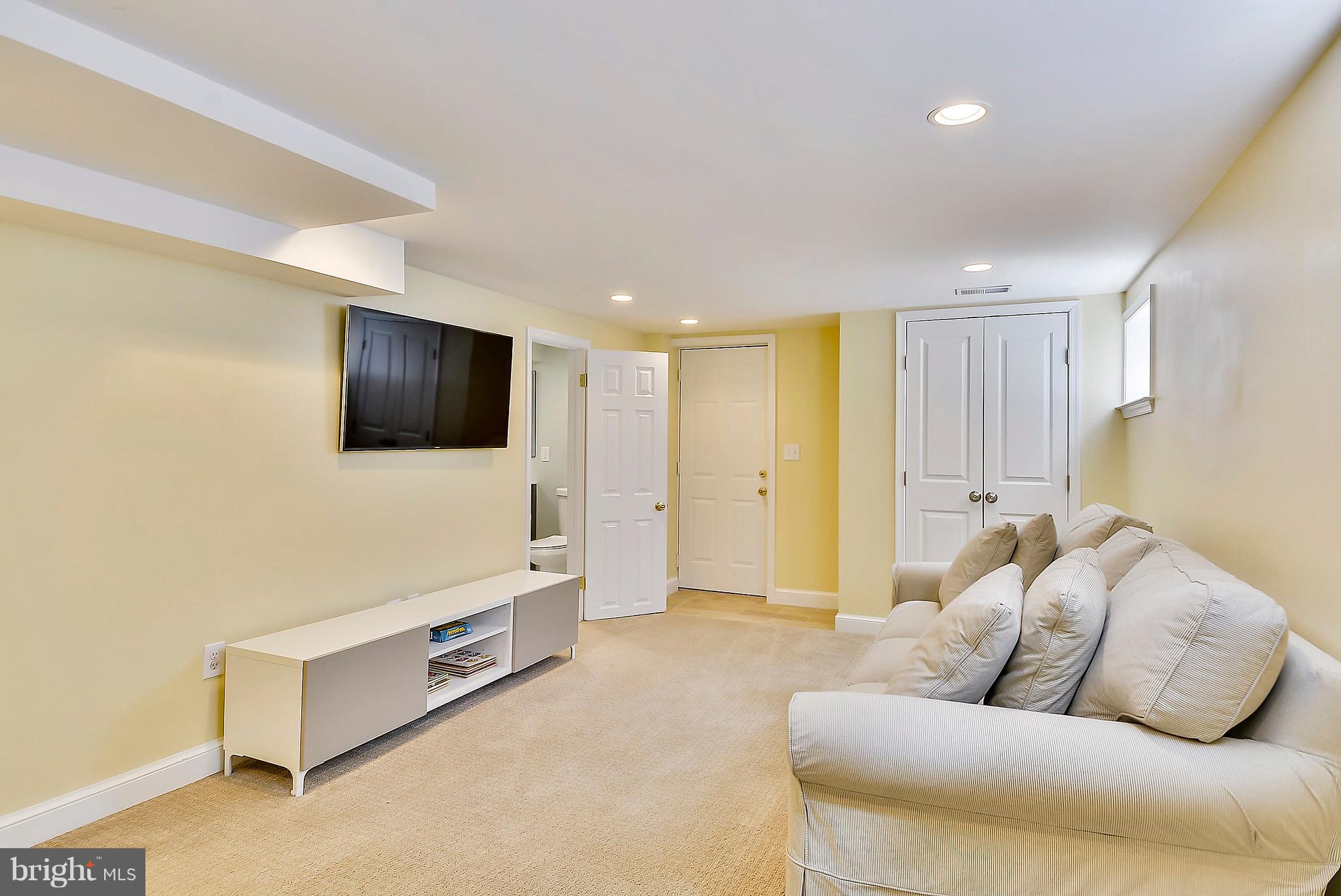 10203 Big Rock Road Silver Spring, MD 20901 - Photo 31 of 51 lower level as family room