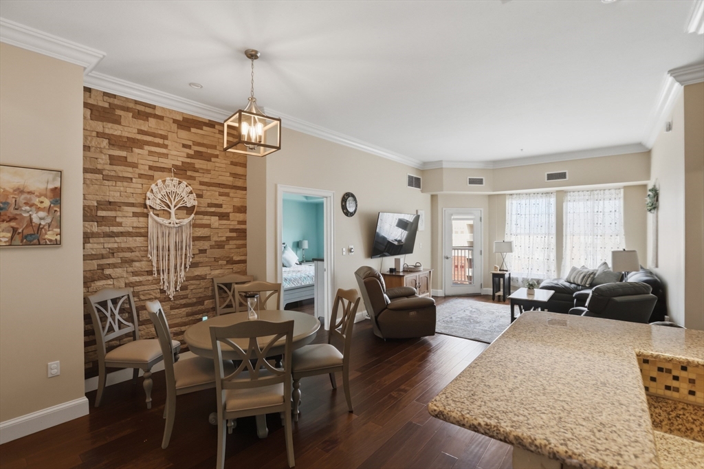 36 Village Road, Unit 714 Middleton, MA 01949 - Photo 2 of 24