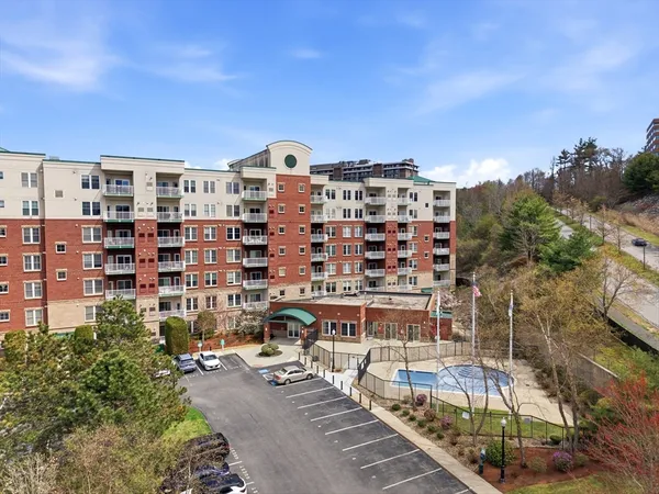 $585,000 | 36 Village Road, Unit 714, Middleton, MA 01949