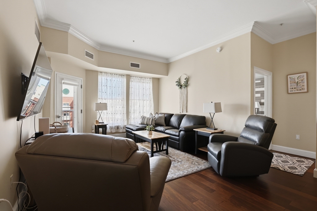 36 Village Road, Unit 714 Middleton, MA 01949 - Photo 5 of 24