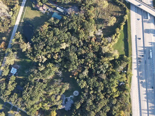 $299,900 | 16355 West Plaza Lane, Wadsworth, IL 60083