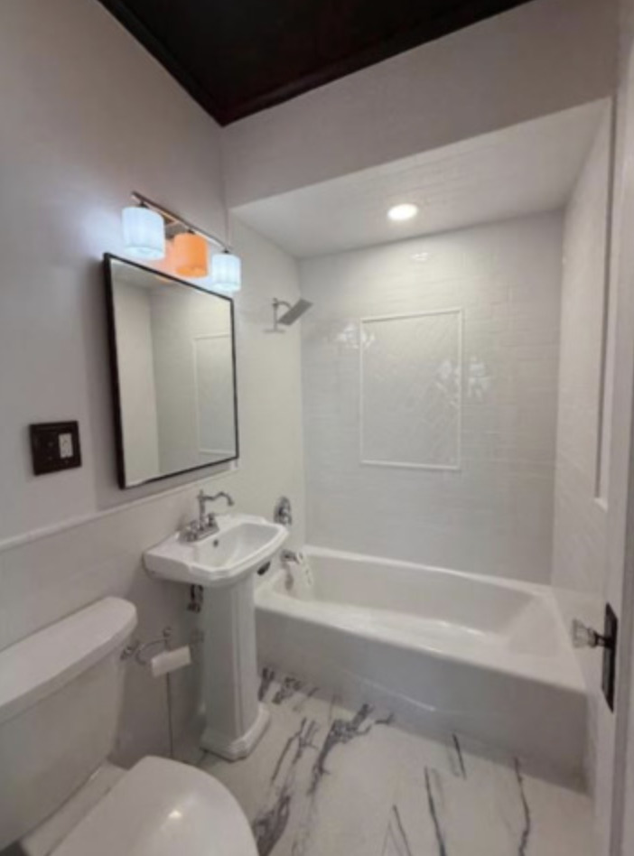 1329 West Addison Street, Unit 3A Chicago, IL 60613 - Photo 9 of 10