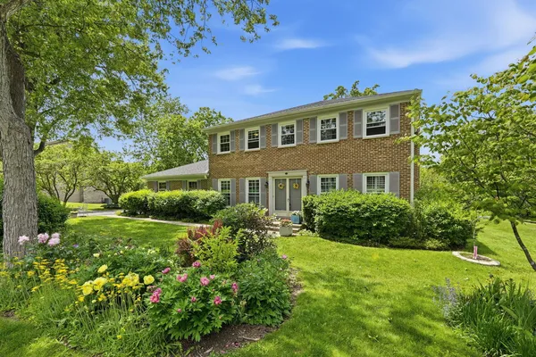 $849,000 | 5 Middlebury Lane, Lincolnshire, IL 60069