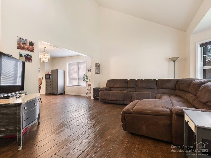 59898 Navajo Road Bend, OR 97702 - Photo 10 of 25 Additional Photo