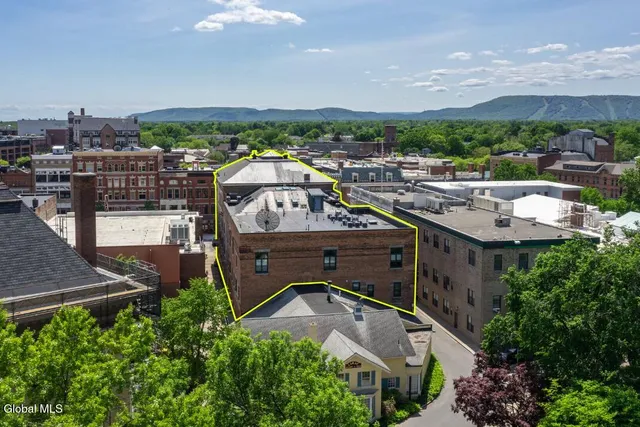 $1 | 221 Glen Street, Glens Falls, NY 12801