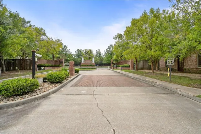 $372,500 | 354 North Orchard Lane, Covington, LA 70433