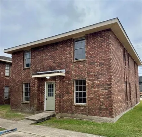 $1,000 | 909 Linda Lane, Unit A, Laplace, LA 70068