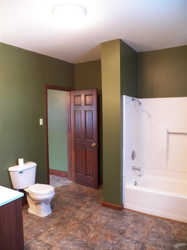 230 North 7th Street Decatur, IN 46733 - Photo 16 of 30