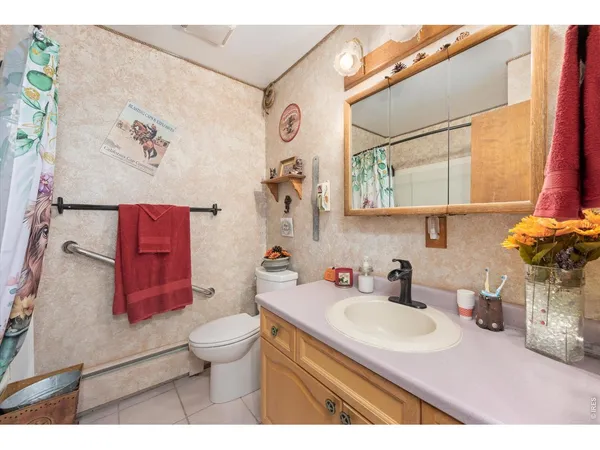 $897,500 | 50950 East 32nd Avenue, Bennett, CO 80102