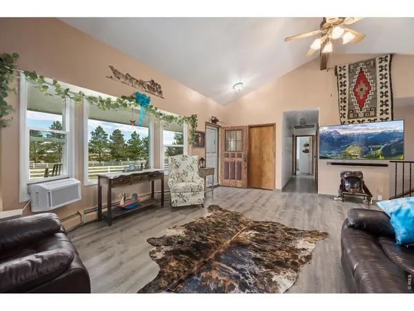 $897,500 | 50950 East 32nd Avenue, Bennett, CO 80102