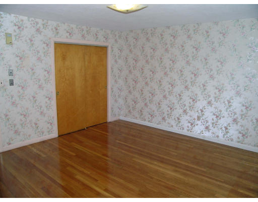 145 Moss Hill Road Boston, MA 02130 - Photo 5 of 14 Gallery Image 5
