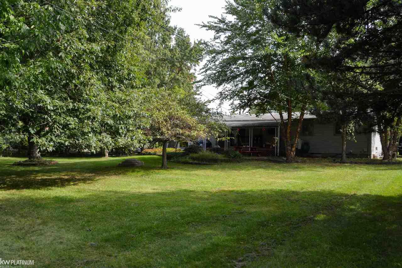 2650 Mohawk Lane Rochester, MI 48306 - Photo 32 of 35 31330648-31.JPG