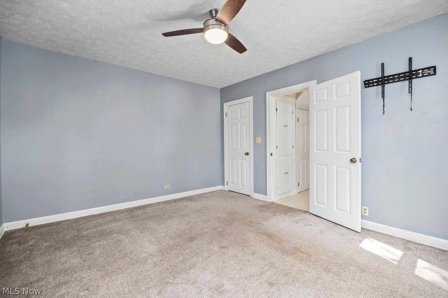 5459 Ridgewood Street Lorain, OH 44055 - Photo 16 of 38