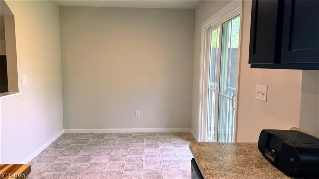 196 Raintree Lane Painesville, OH 44077 - Photo 6 of 16