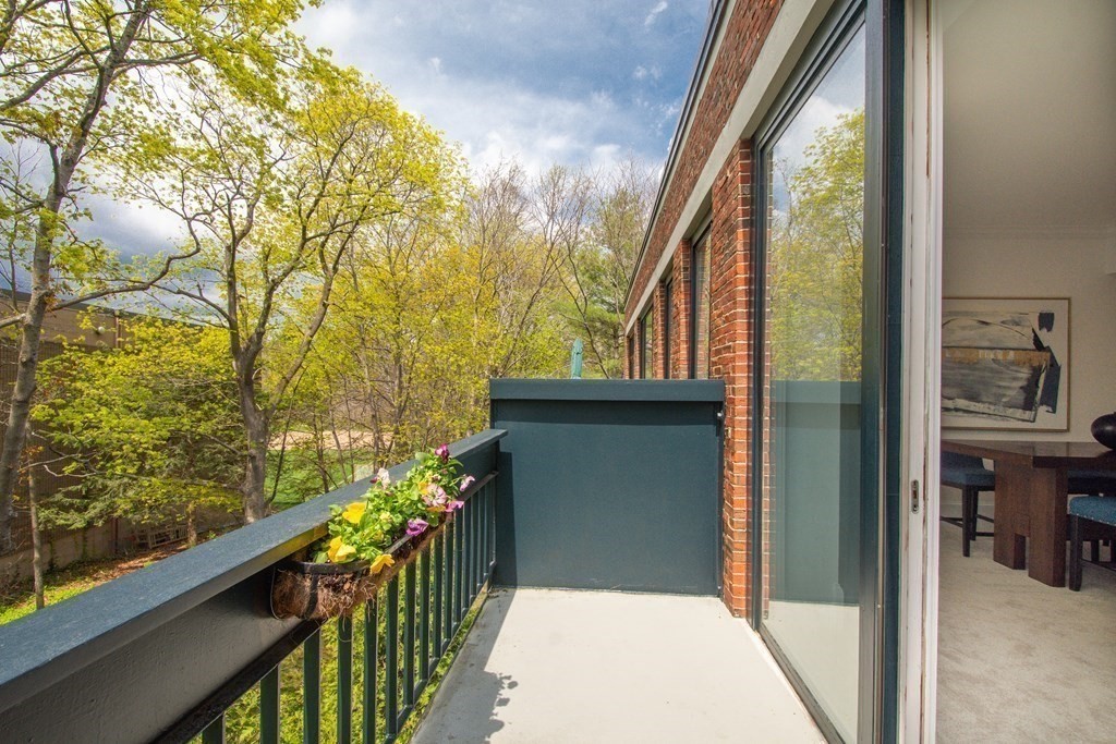 100 Keyes Road, Unit 331 Concord, MA 01742 - Photo 11 of 18 Gallery Image 11