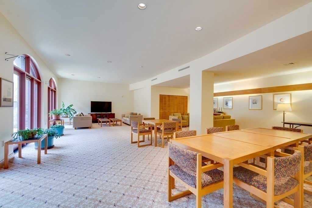 100 Keyes Road, Unit 331 Concord, MA 01742 - Photo 17 of 18 Gallery Image 17