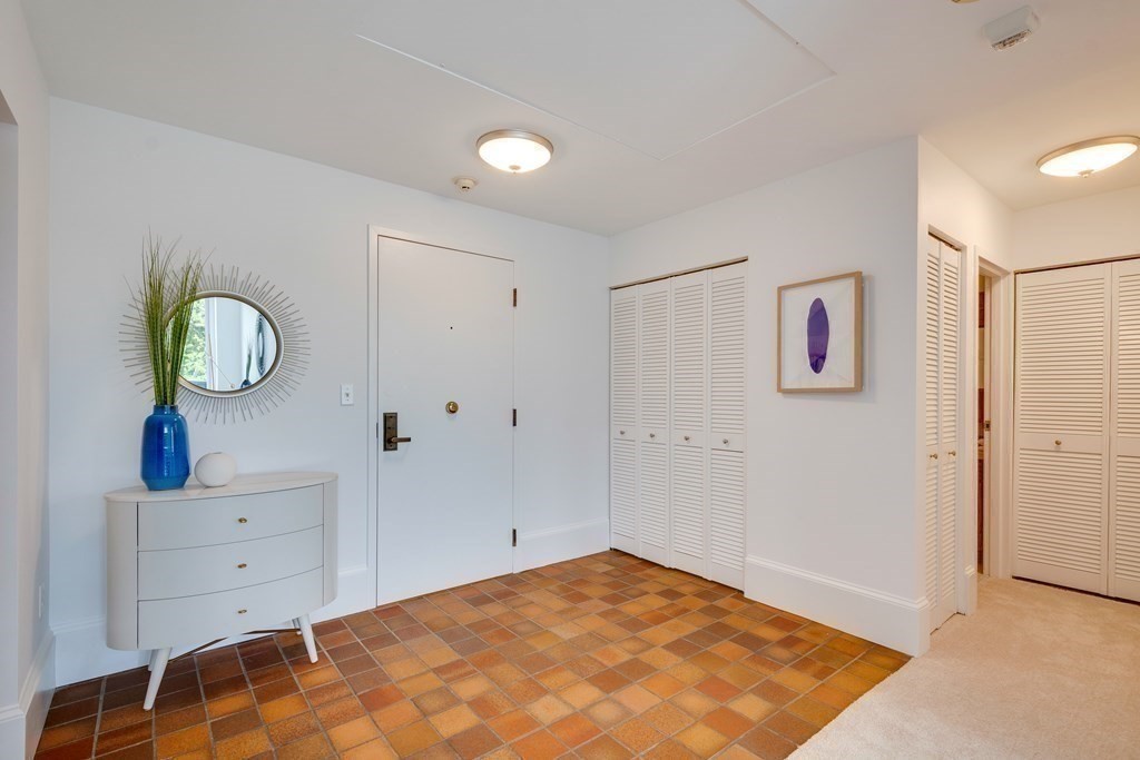 100 Keyes Road, Unit 331 Concord, MA 01742 - Photo 7 of 18 Gallery Image 7