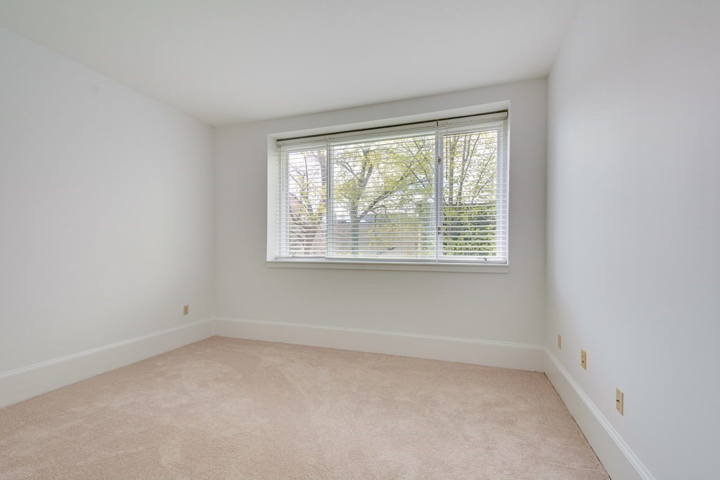 100 Keyes Road, Unit 331 Concord, MA 01742 - Photo 10 of 18 Gallery Image 10