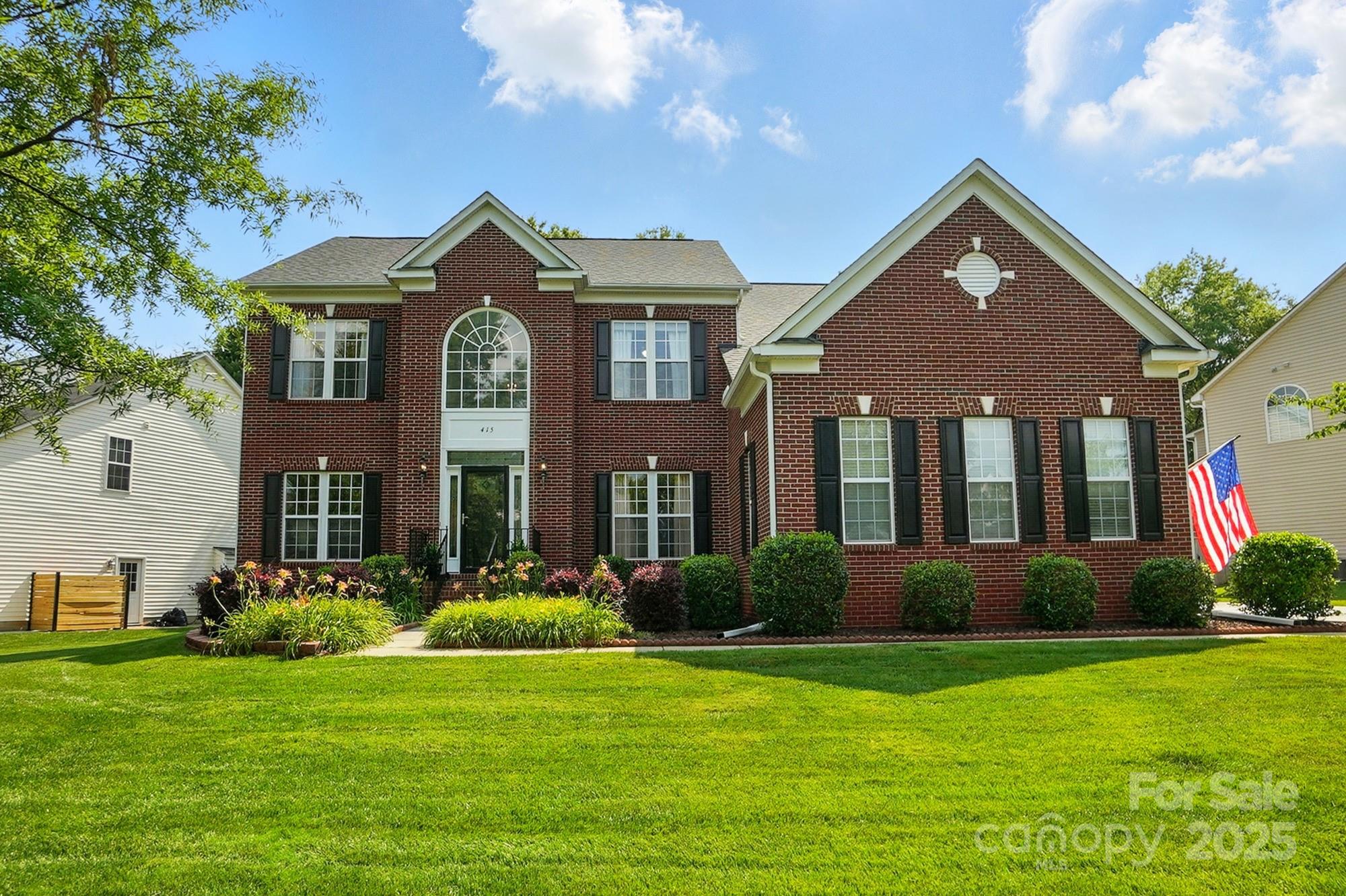 415 Glandon Court Fort Mill, SC 29708 - Photo 1 of 40 Gallery Image 1