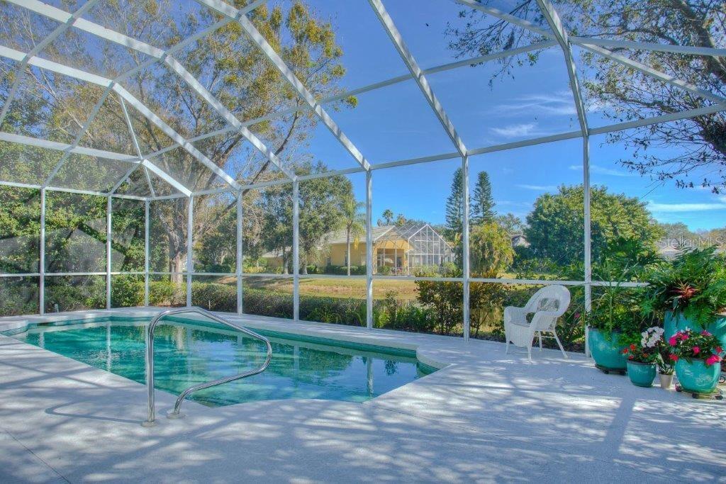 7101 Victoria Circle University Park, FL 34201 - Photo 26 of 31 a view of a backyard