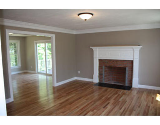 39 Sandy Ridge Road Sterling, MA 01564 - Photo 4 of 15 Gallery Image 4