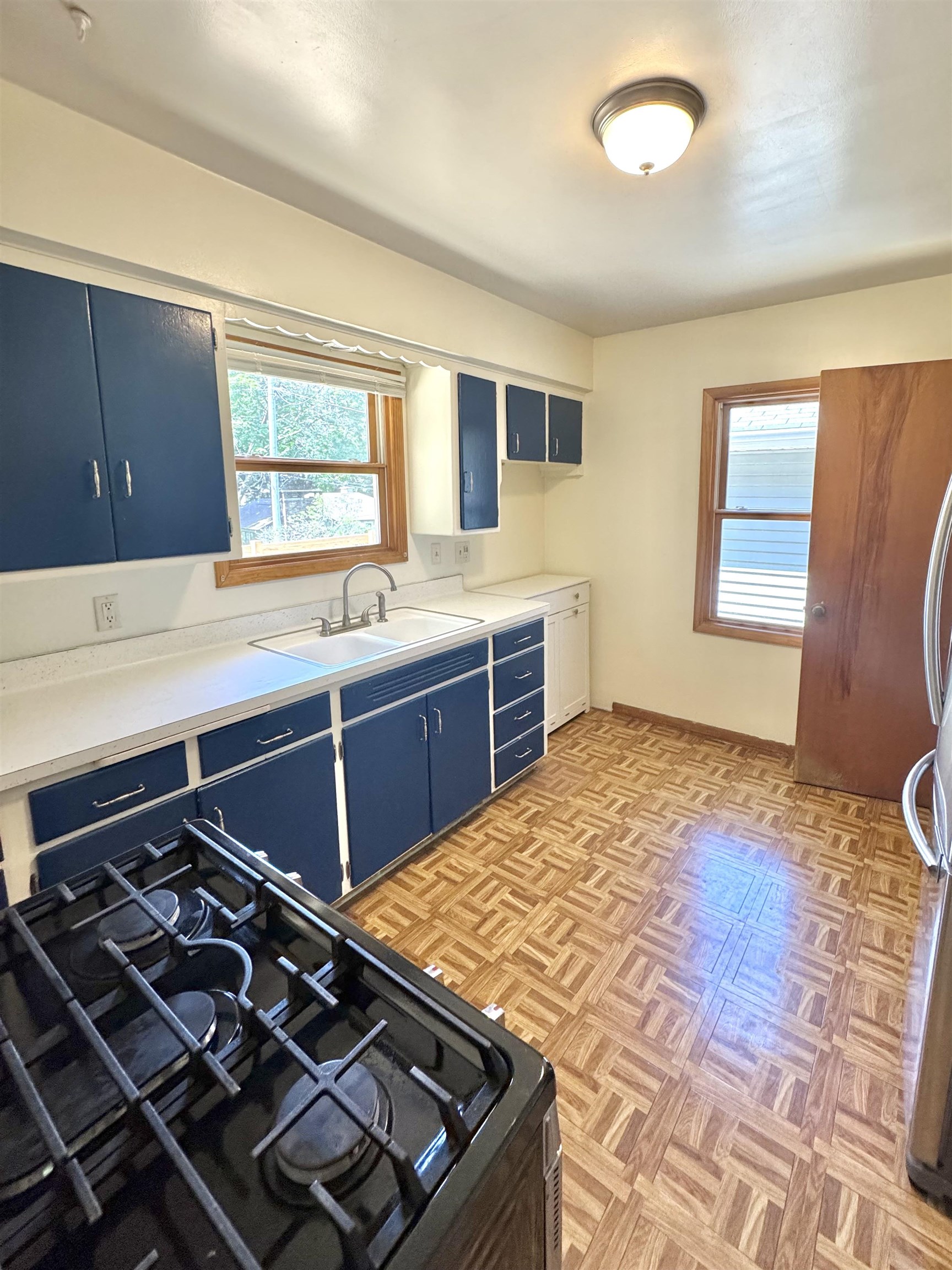 222 South Midvale Boulevard Madison, WI 53705 - Photo 14 of 38