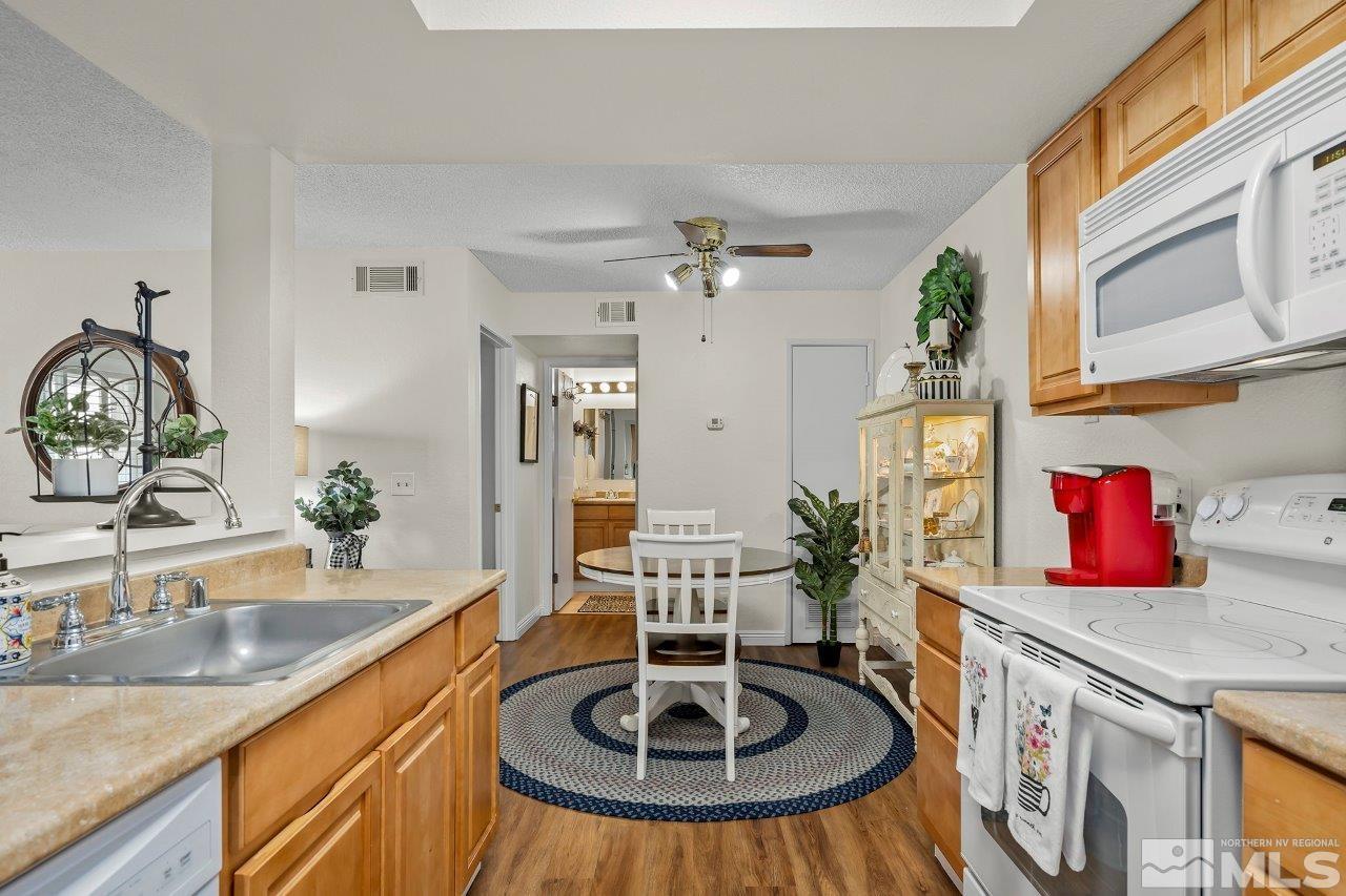 7680 Bluestone Drive, Unit 345 Reno, NV 89511 - Photo 9 of 18 Photo 9