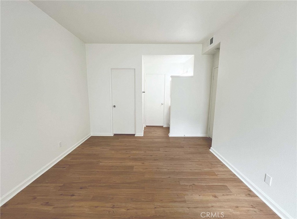 257 Huntington Irvine, CA 92620 - Photo 18 of 28