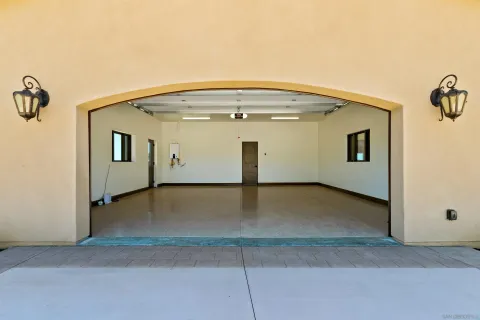 $1,995,000 | 19185 Via Cuesta, Ramona, CA 92065