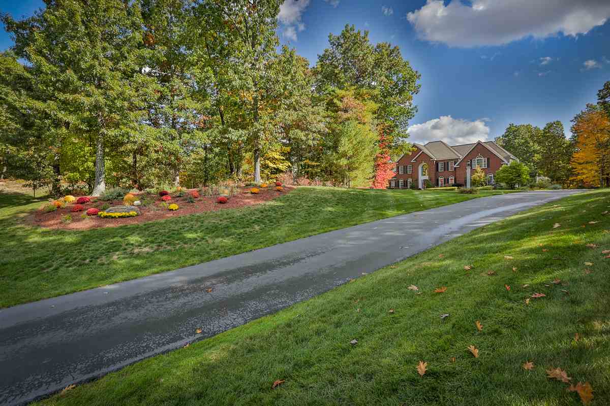 33 Duston Road Windham, NH 03087 - Photo 4 of 40 Gallery Image 4