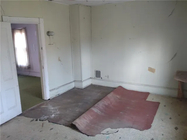 $56,900 | 852 East Avenue, Elmira, NY 14901