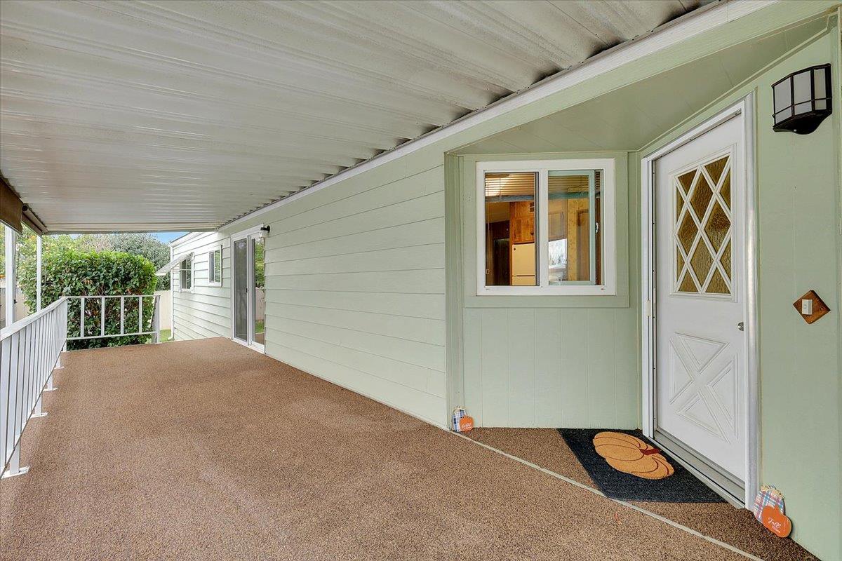 175 El Verano Way Yuba City, CA 95993 - Photo 2 of 29