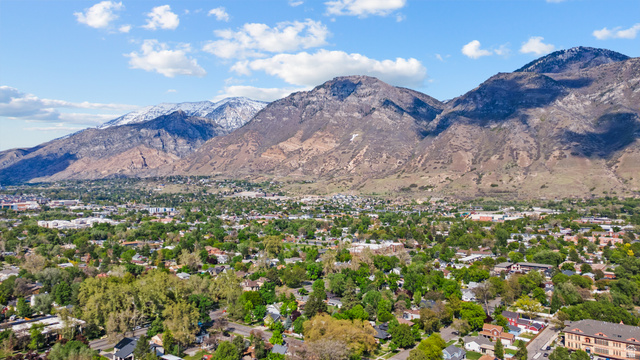 257 200 South Provo, UT 84606 - Photo 37 of 40 View of mountain backdrop featuring nearby suburban area