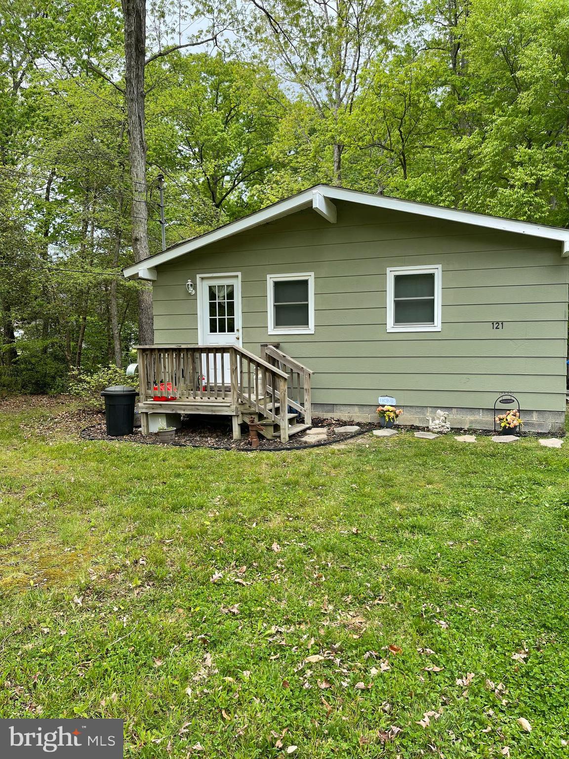 121 Placid Road Colonial Beach, VA 22443 - Photo 4 of 38 Gallery Image 4