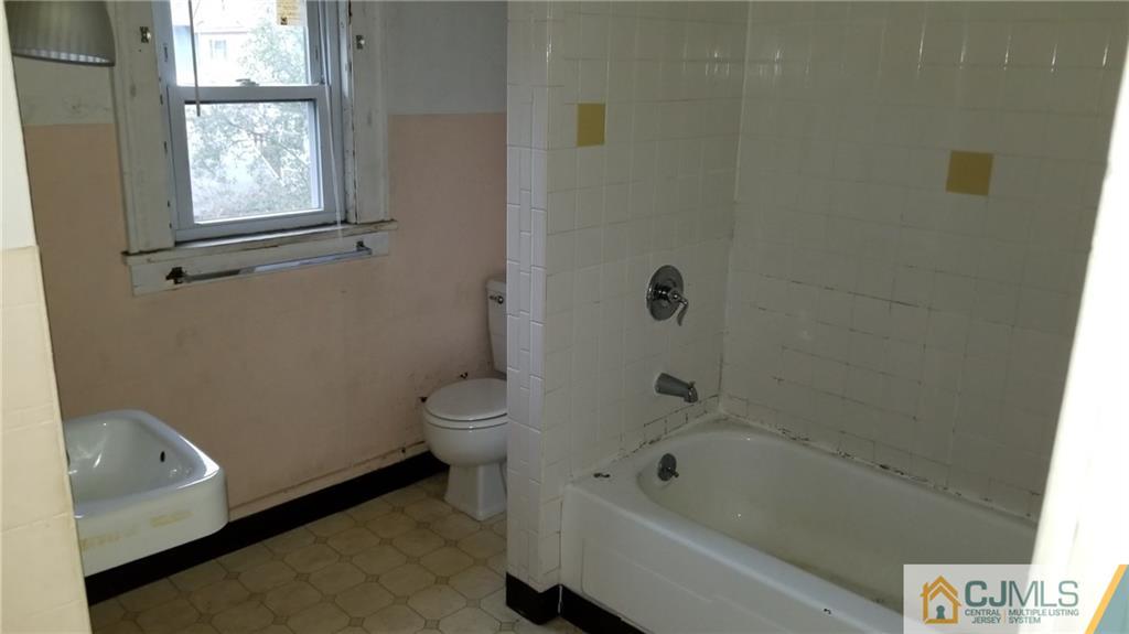 514 Grove Street Dunellen, NJ 08812 - Photo 14 of 15 Gallery Image 14
