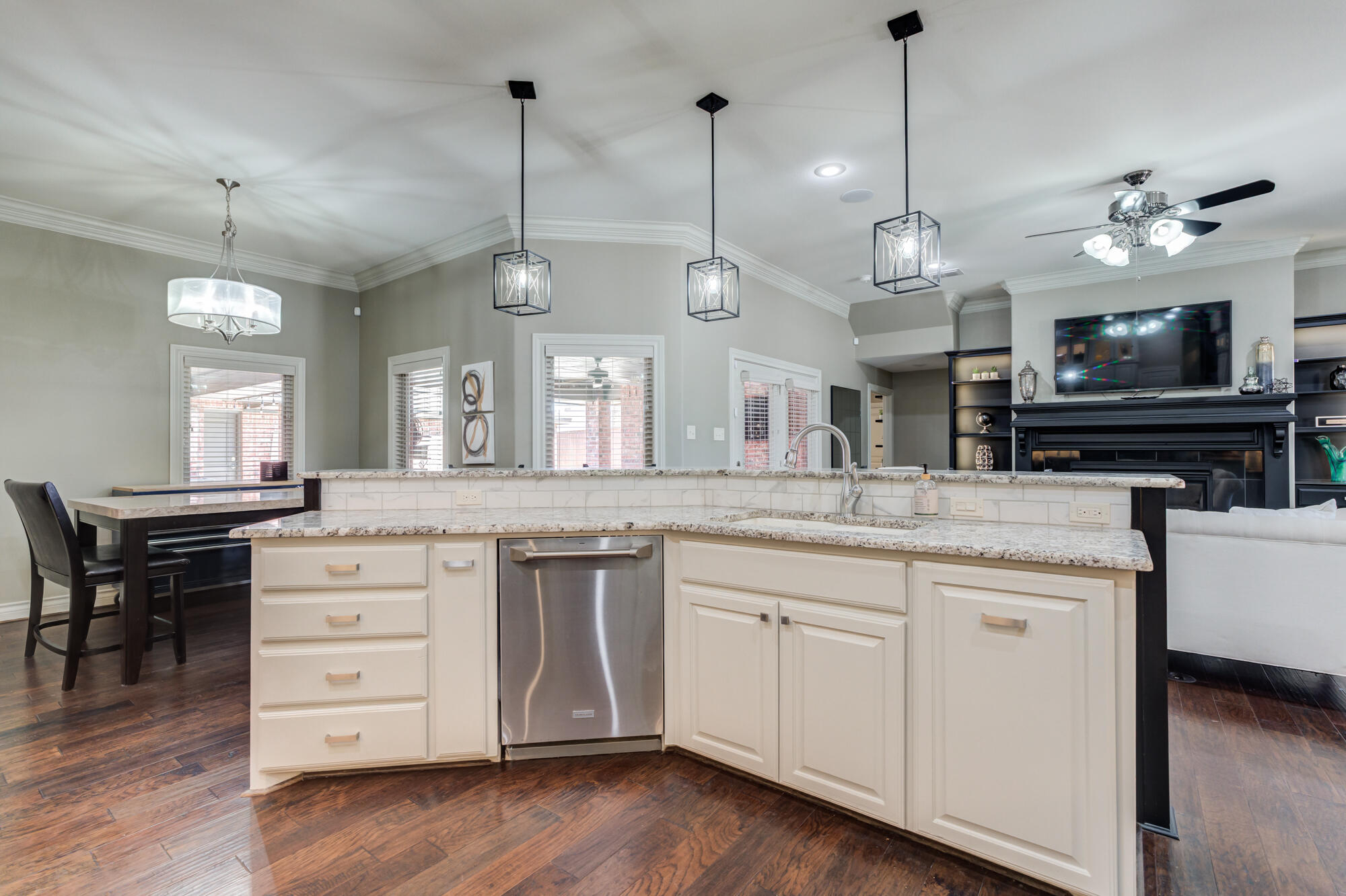 4804 120th Street Lubbock, TX 79424 - Photo 28 of 71 4804-120th-St_Lubbock-TX_26_Kitchen