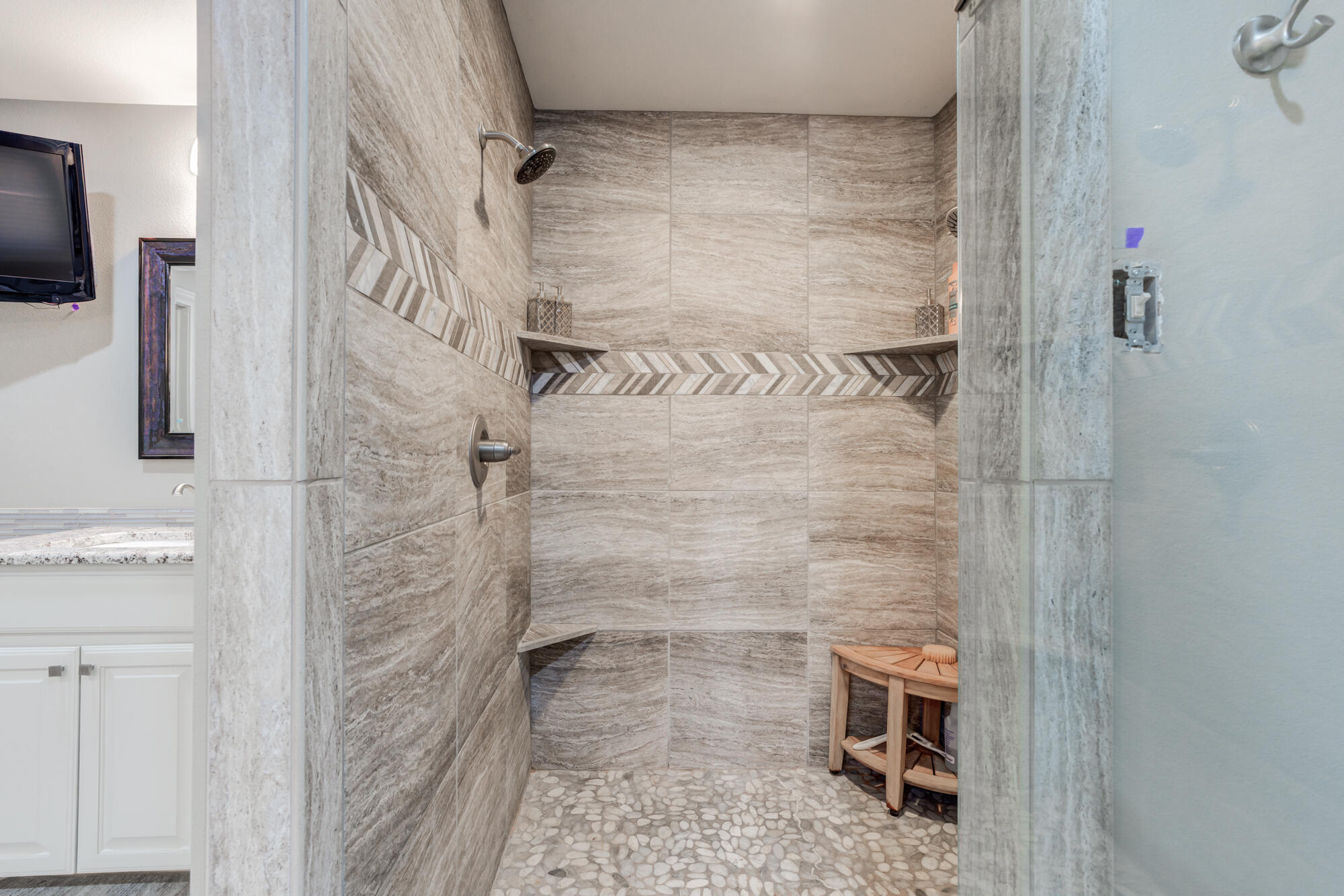 4804 120th Street Lubbock, TX 79424 - Photo 46 of 71 4804-120th-St_Lubbock-TX_44_Primary-Bath