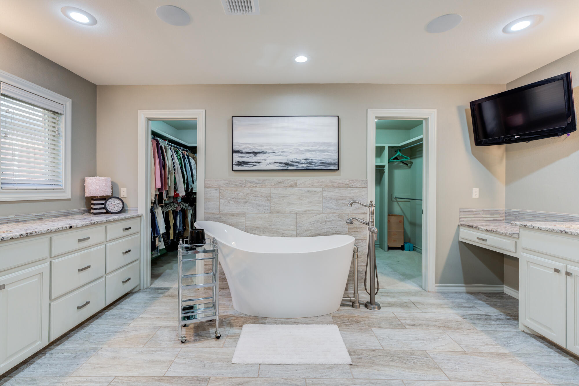 4804 120th Street Lubbock, TX 79424 - Photo 47 of 71 4804-120th-St_Lubbock-TX_45_Primary-Bath